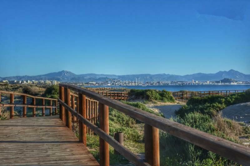 Apartamento Apartamento Con Terraza 50M2，500M A La Playa Arenales del Sol Exterior foto